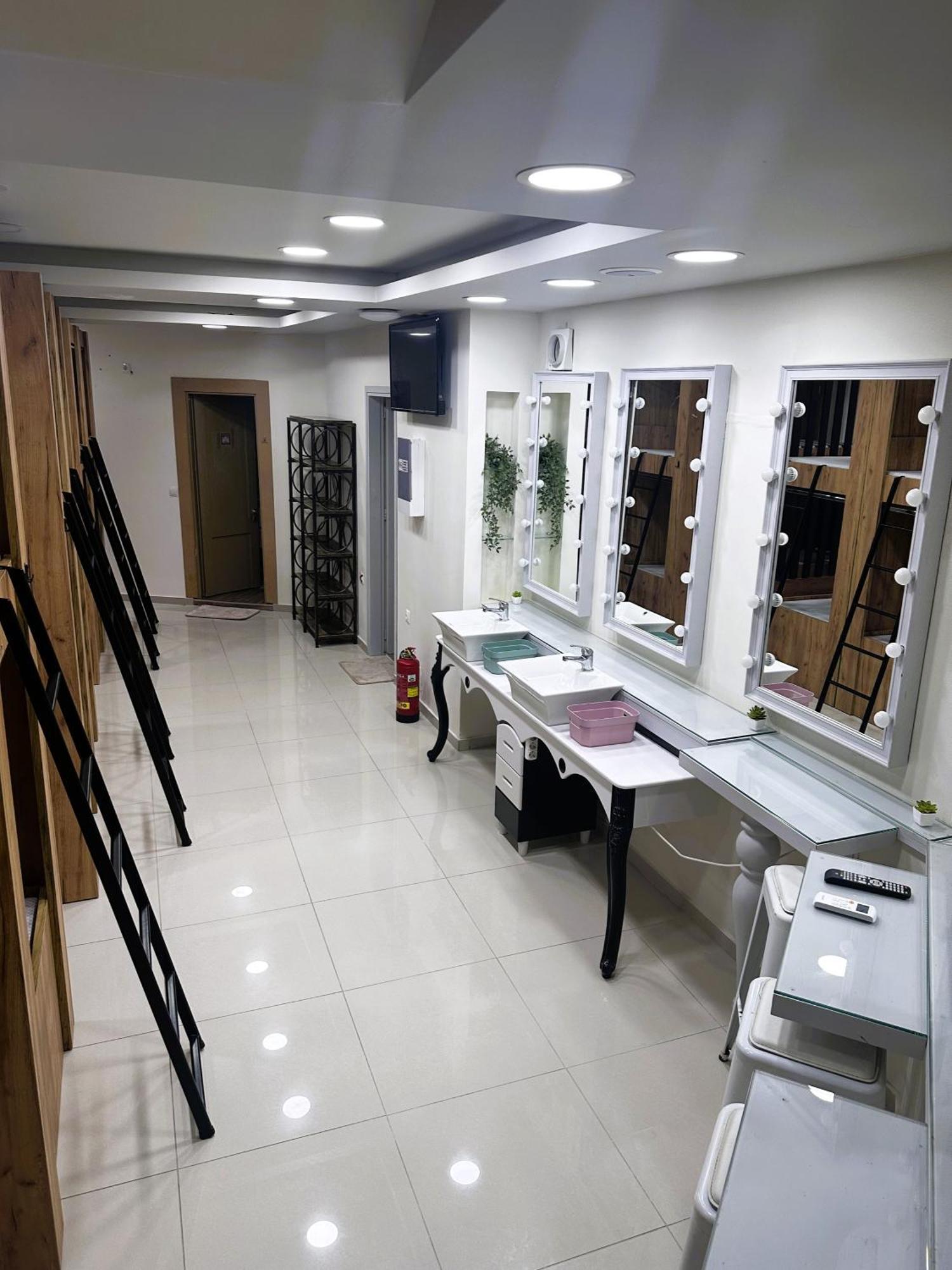 Hostel Parea Hersonissos ภายนอก รูปภาพ
